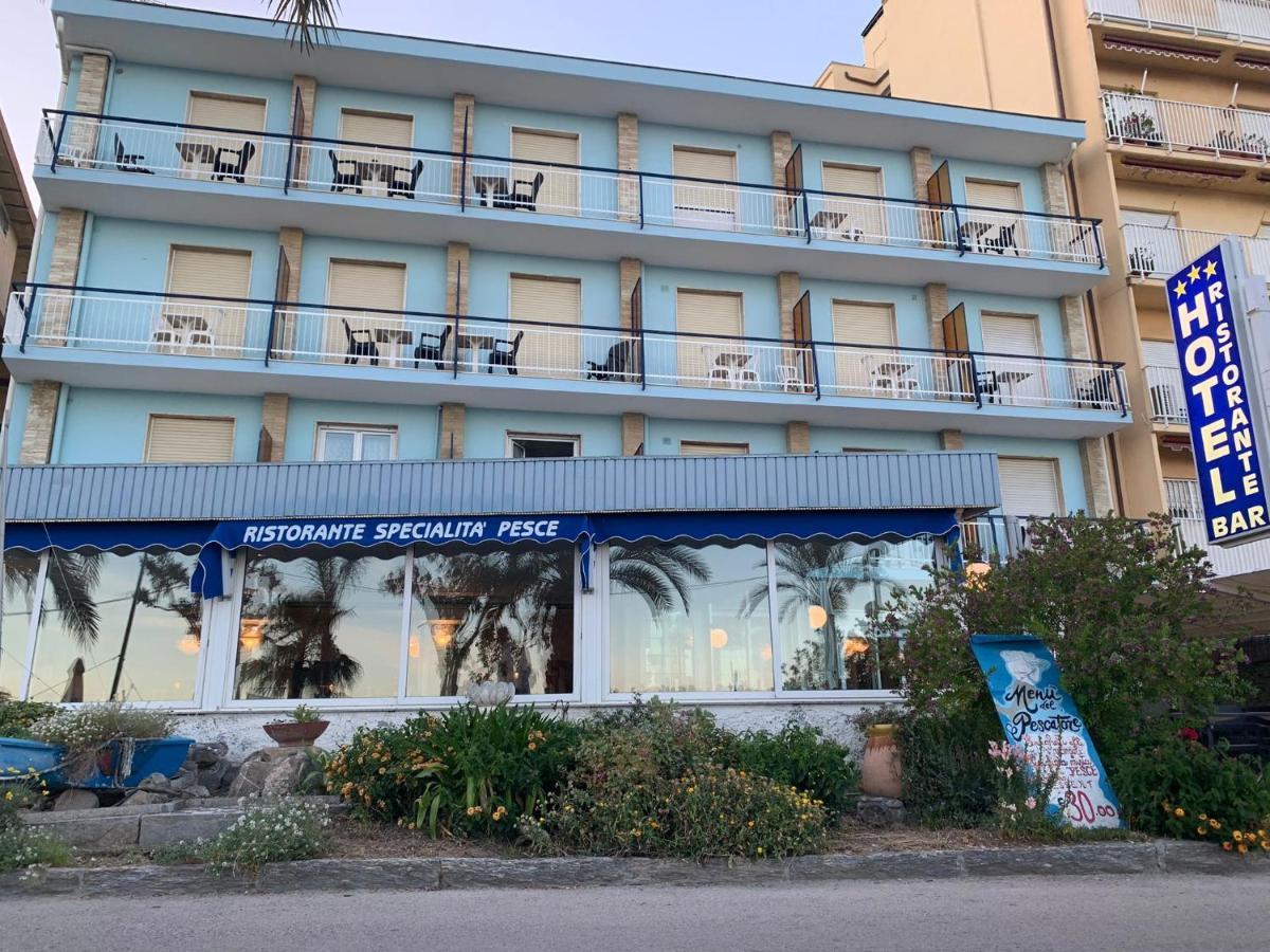 Hotel Svizzera Арма ди Таджия Екстериор снимка